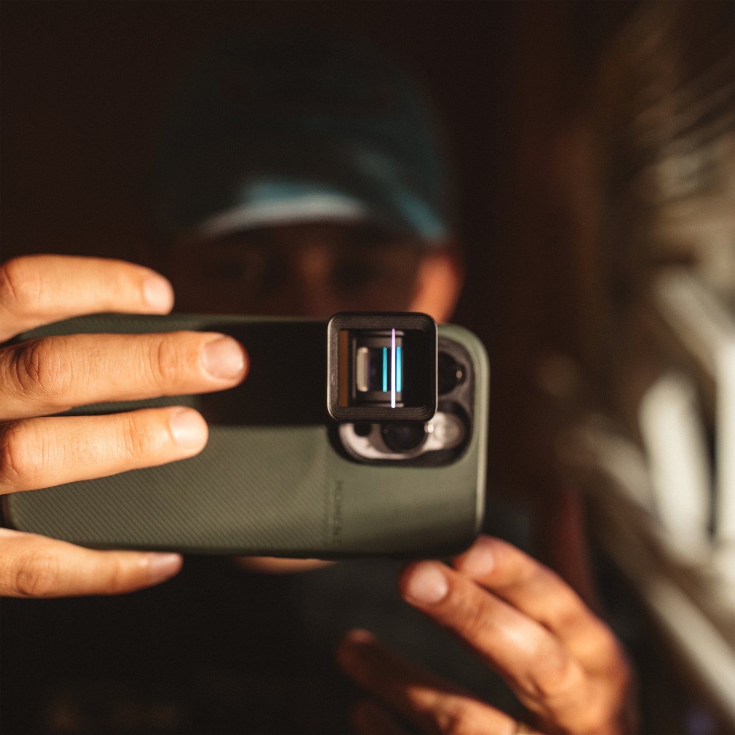 Moment T-Series Anamorphic Mobile Lens - 1.55x - Blue Flare